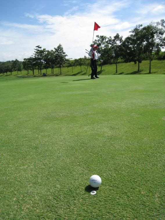 http://i275.photobucket.com/albums/jj282/gilagolf/nilai%20springs/IMG_0851.jpg