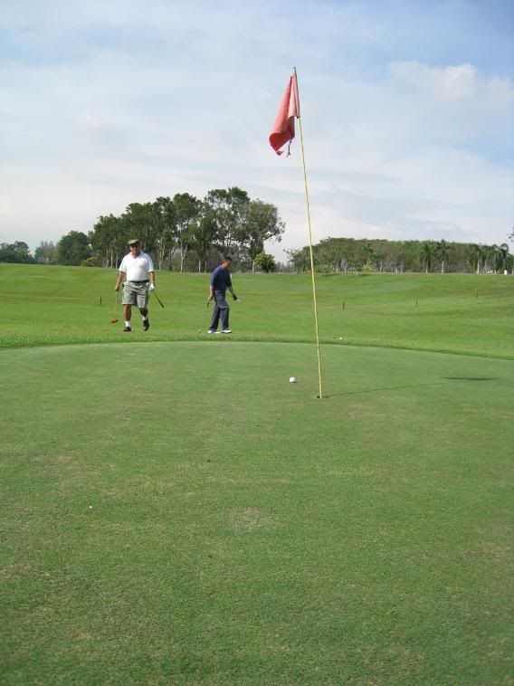 http://i275.photobucket.com/albums/jj282/gilagolf/tuanku%20jaafar/IMG_0868.jpg