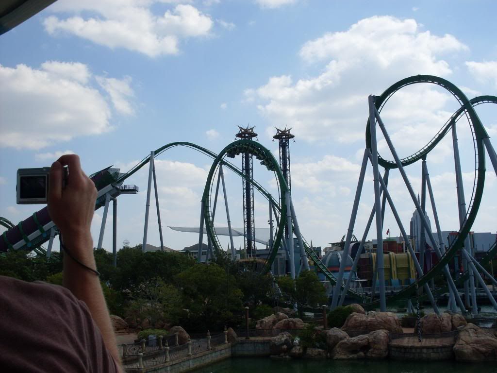 http://i275.photobucket.com/albums/jj283/readytotaxi/hulk04.jpg