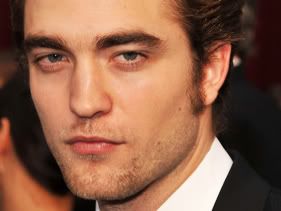 Robert Pattinson Smells on Robert Pattinson Smells Bad Twilighters