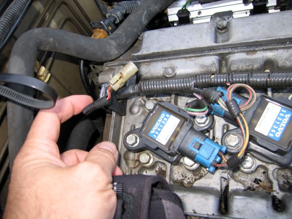 single red/white wire