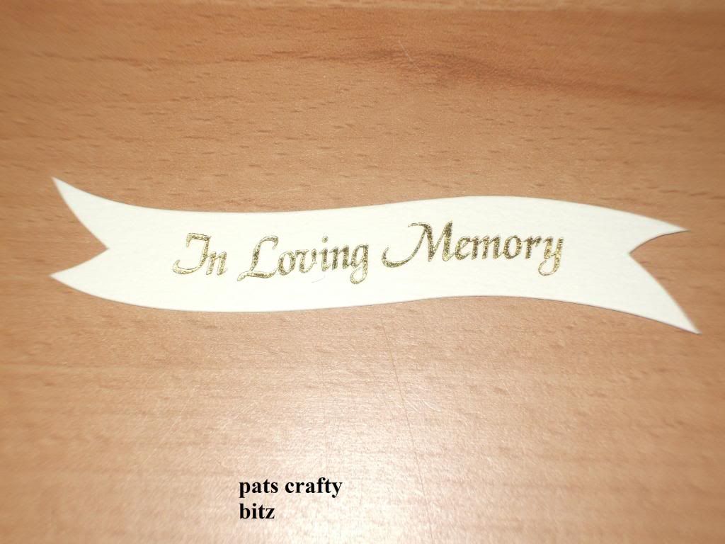 25 In Loving Memory Banners Gold On Cream Card
