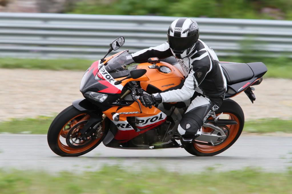 IMAGE: http://i275.photobucket.com/albums/jj298/Kawa-Rimol/IMG_2128.jpg