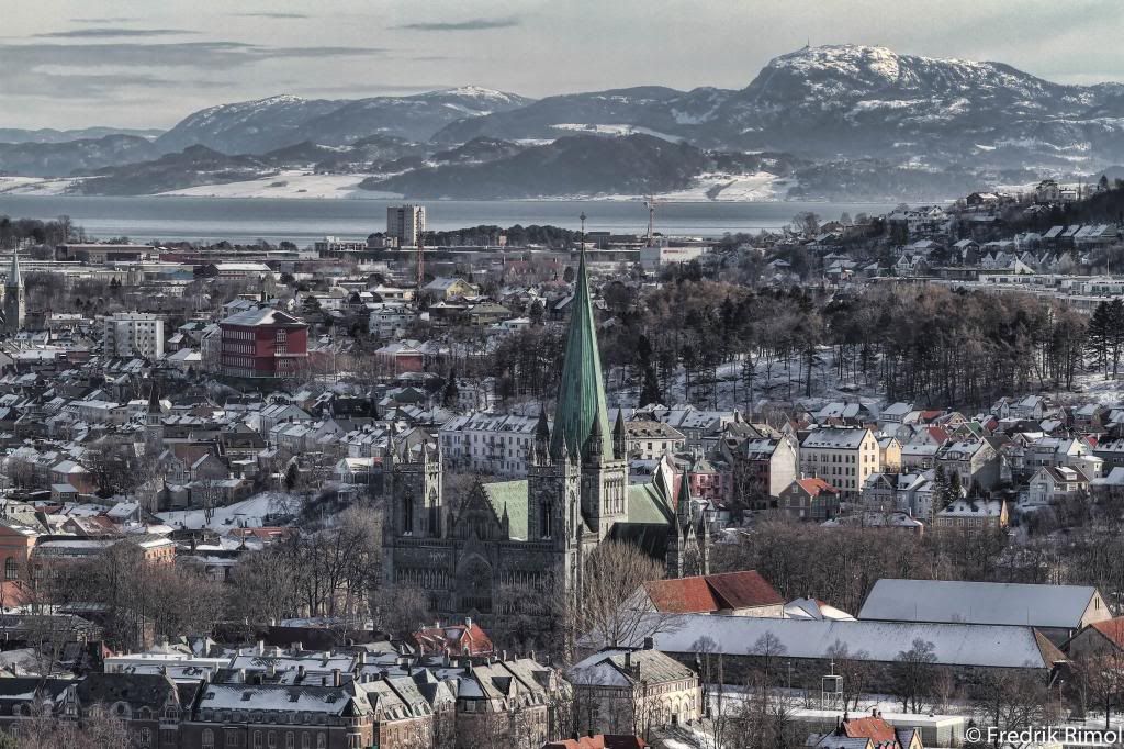 IMAGE: http://i275.photobucket.com/albums/jj298/Kawa-Rimol/Nidarosdommen-1_zpse0120780.jpg