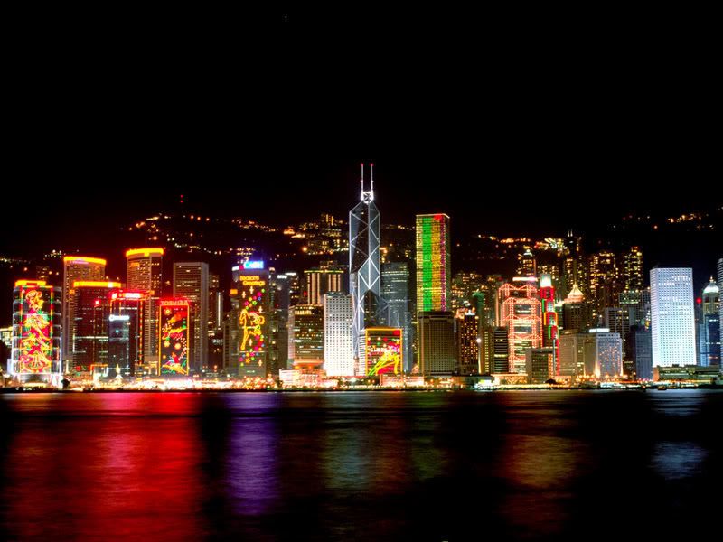 Hong_Kong_Skyline_by_mkeky.jpg