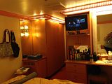 th_Cabin%209256%20from%20head%20of%20bed%20right_zpsk6hja2sv.jpg