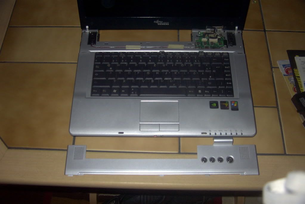 Bild: http://i275.photobucket.com/albums/jj302/Gulliarsch/klappeab.jpg Bild