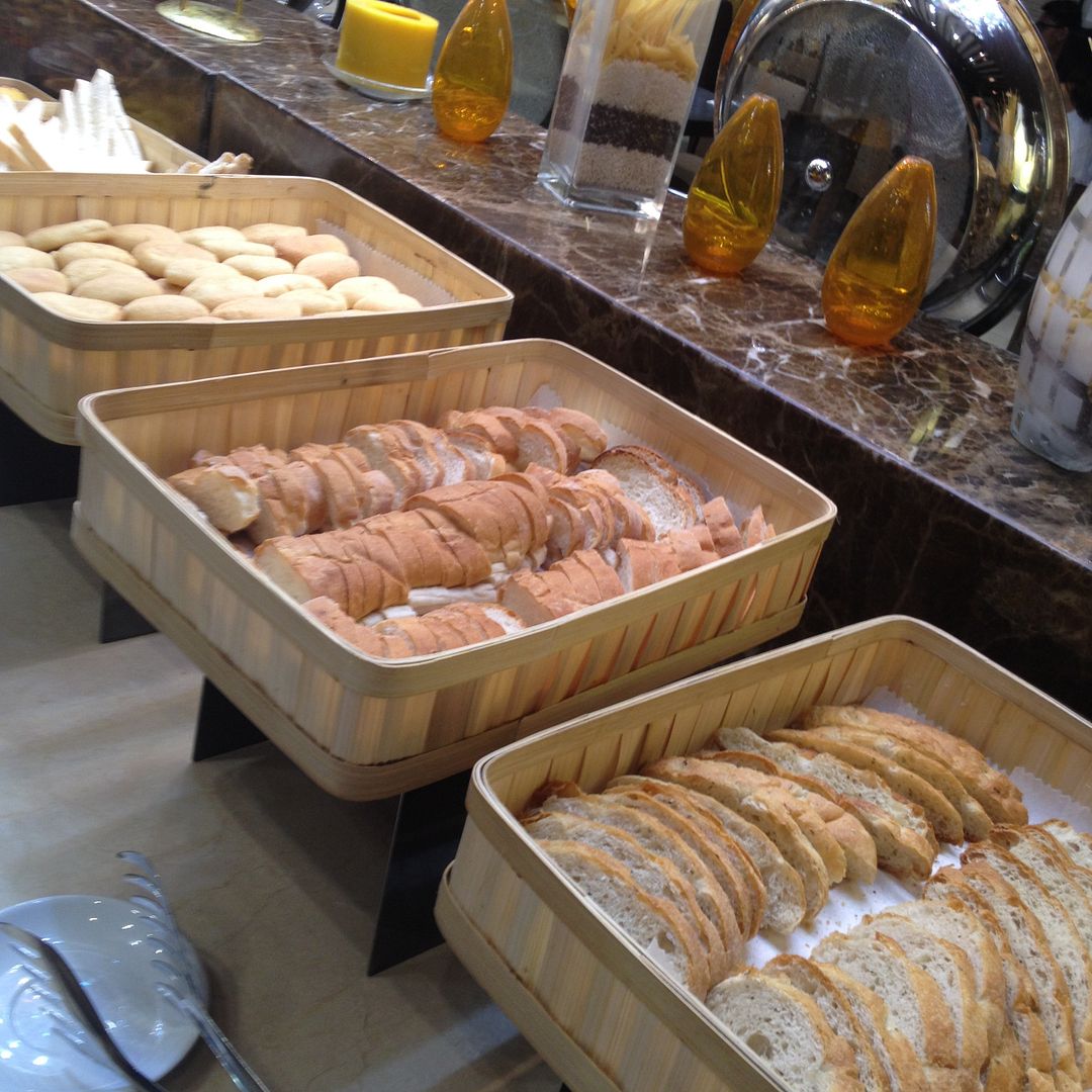 Golden Prince Hotel daily buffet at Lé Mon Restaurant in Cebu City, Philippines