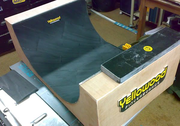 fingerboard half pipe wood