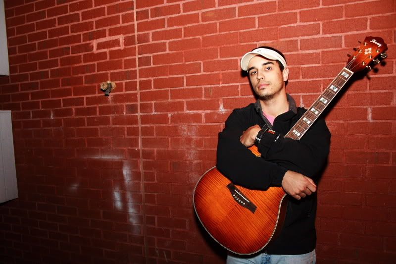 IMAGE: http://i275.photobucket.com/albums/jj320/jfc3po/andy0002.jpg