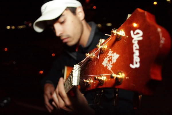 IMAGE: http://i275.photobucket.com/albums/jj320/jfc3po/andy0004.jpg